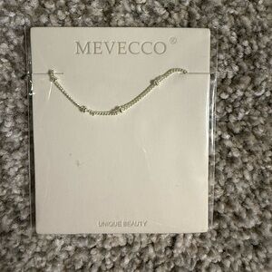 Mevecco Silver Chain choker like necklace
